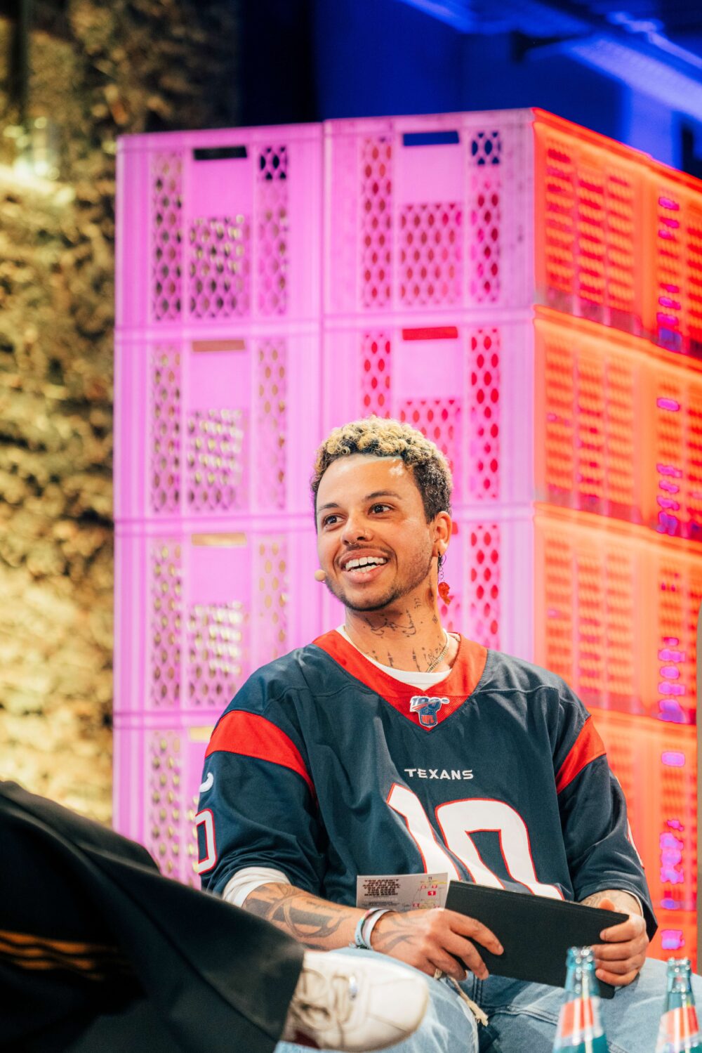 Ein NdM-Mitglied spricht auf einem Panel auf der re:publica